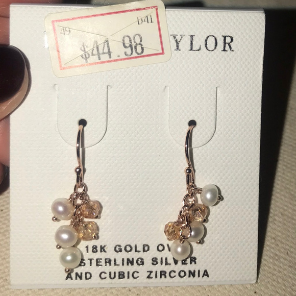 Lord & Taylor 18Kt gold over sterling pearl/CZ NEW - Picture 1 of 2